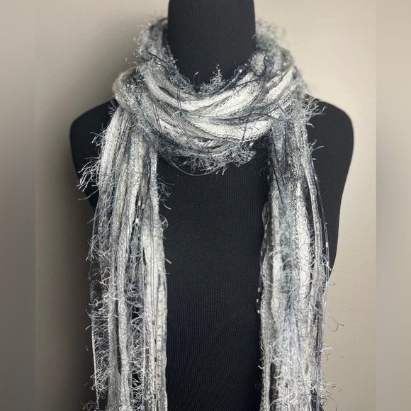 White and silver shaggy boho scarf - Picture 6 of 8